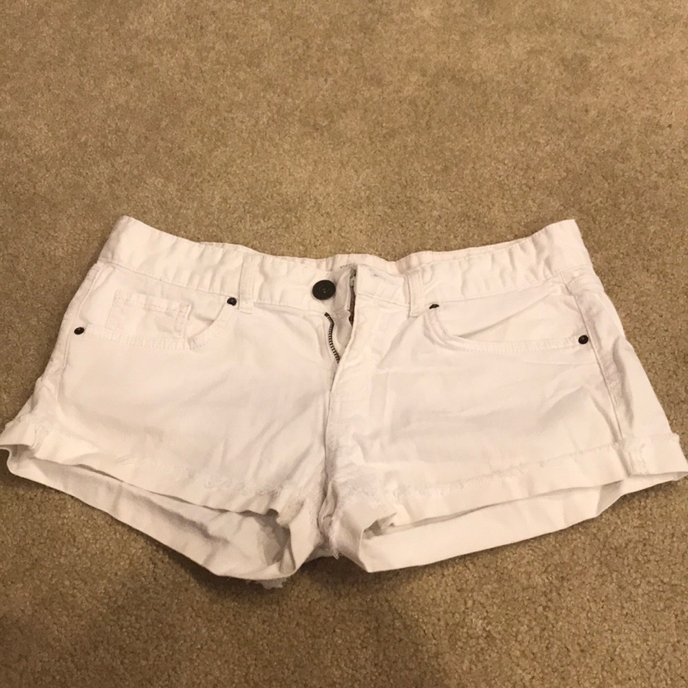 White jean shorts juniors